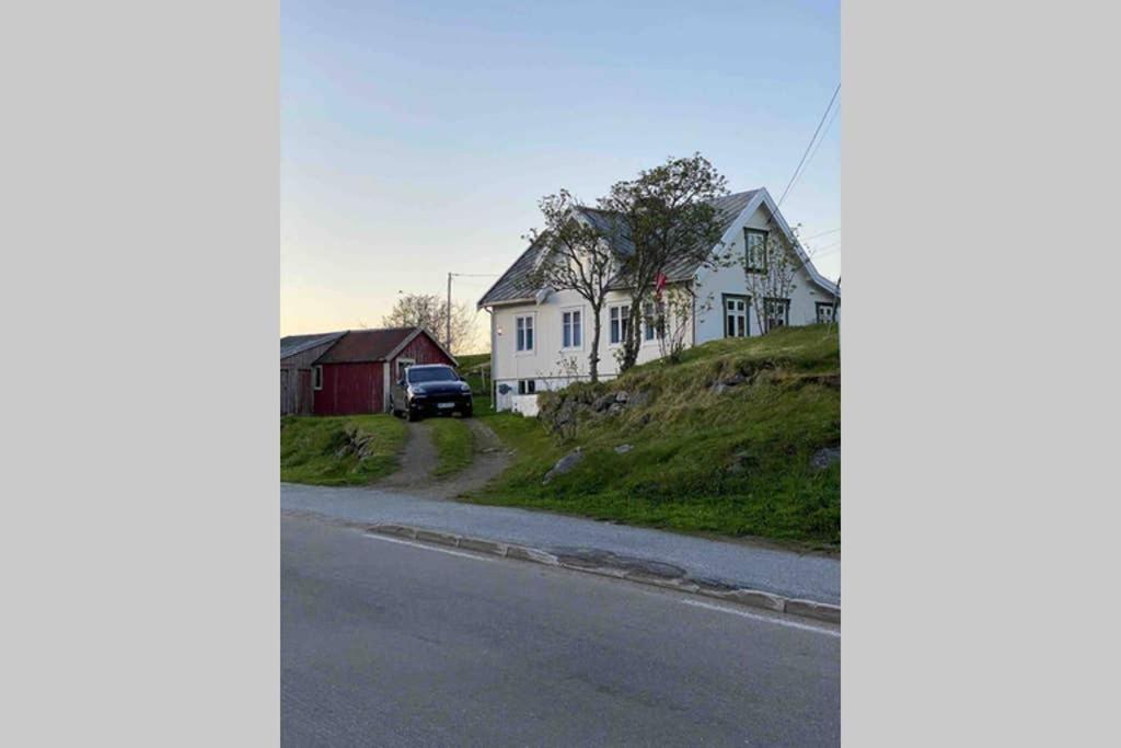Nordlandshuset "Lottebakken", Ballstad In Lofoten 외부 사진