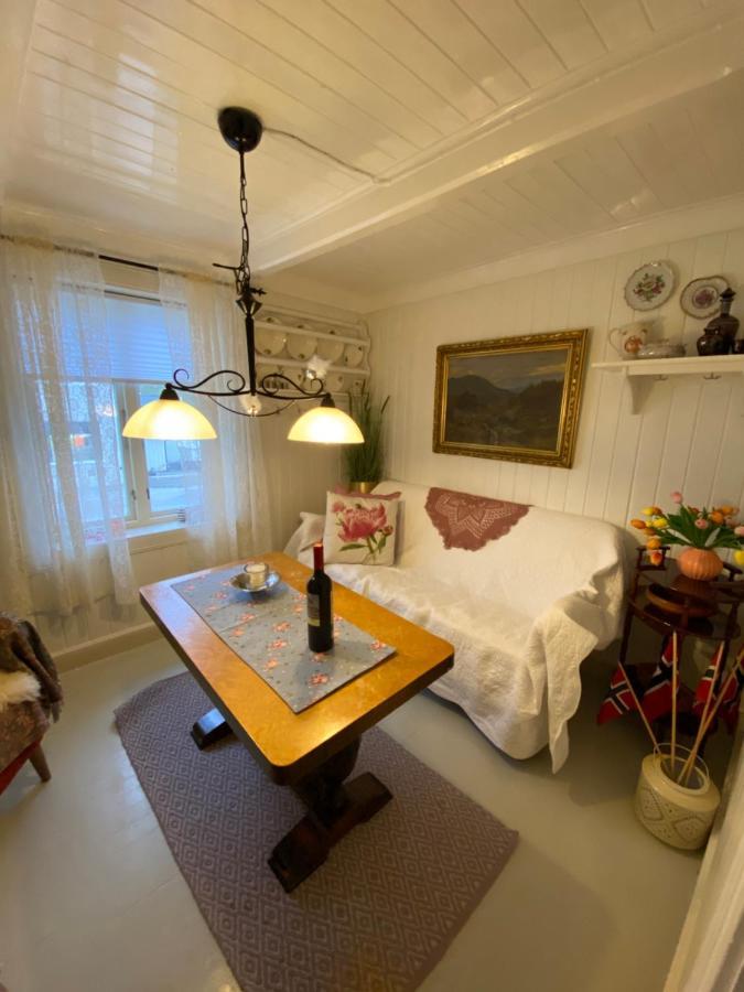 Nordlandshuset "Lottebakken", Ballstad In Lofoten 외부 사진